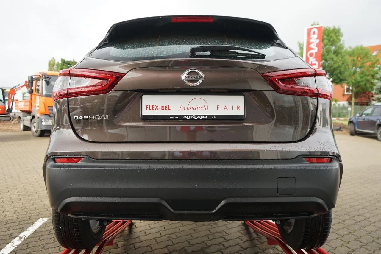 Nissan Qashqai 1.3 DIG-T...  Image 6