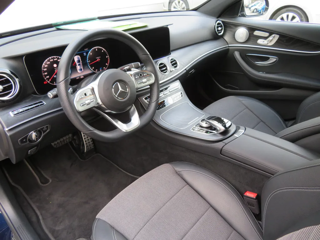 Mercedes-benz E 350 D AVANTGARDE AMG*COMAND*WIDESCREEN*DISTR Image 5